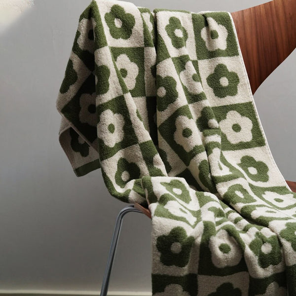 colorful colourful retro checkered flower floral hand and bath towels for bathroom decoration beach towel homewares home decor interior