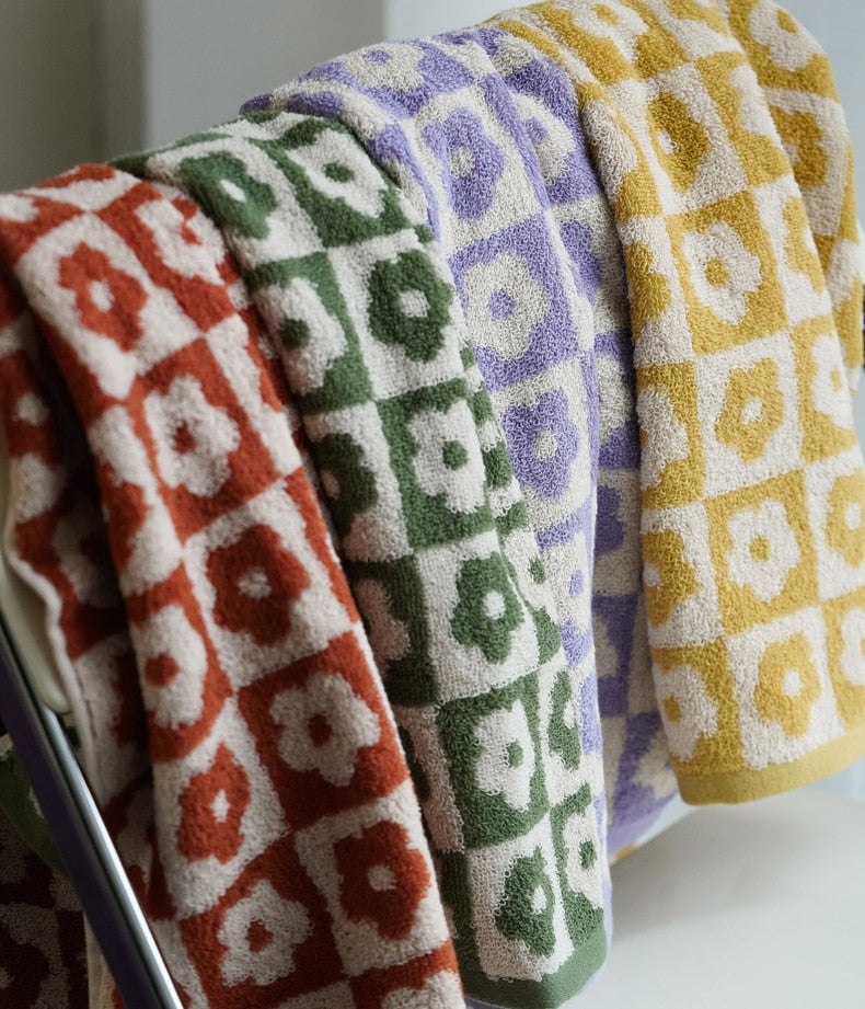 Checkers and Flowers Cotton Hand & Bath Towels – Peppery Home