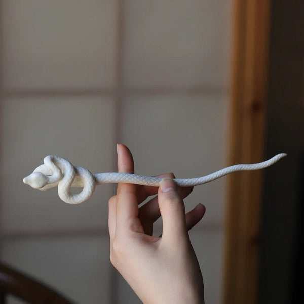 y2k snake hair stick hair fork pin hair accessories jewelry fun bold updo hair styles serpente serpenti
