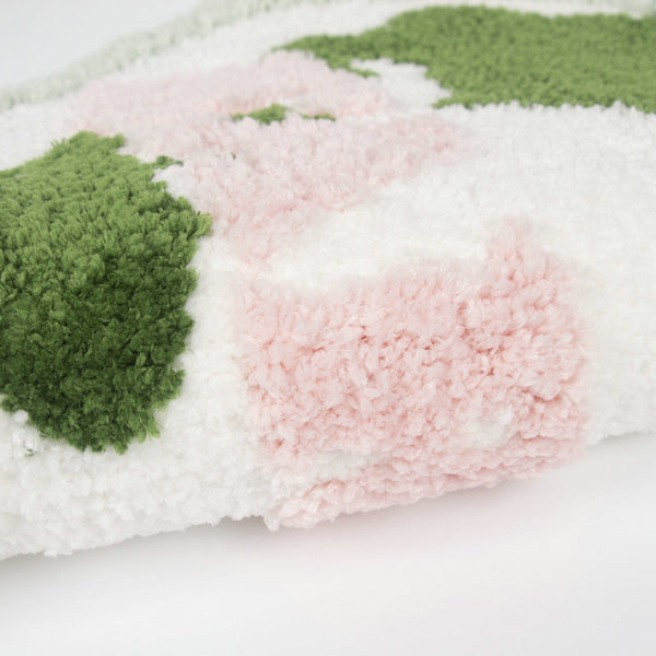 Heart Shaped Tufted Rug