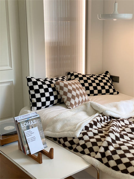 checkered checkerboard print plush fleece blanket throw checker pattern colorful sofa bedroom