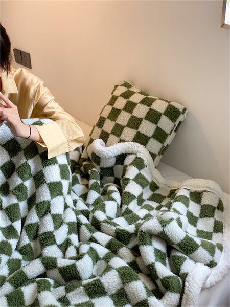 checkered checkerboard print plush fleece blanket throw checker pattern colorful sofa bedroom