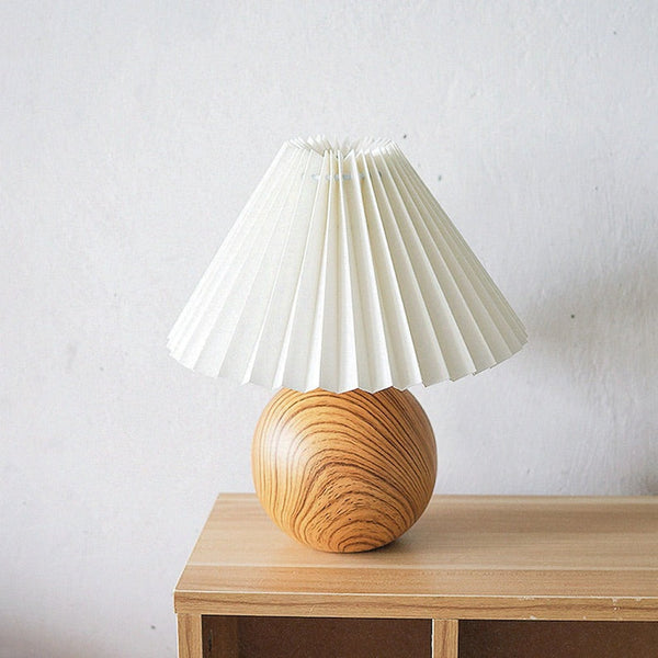 Wooden Pleated Lamp Shade Table Lamp