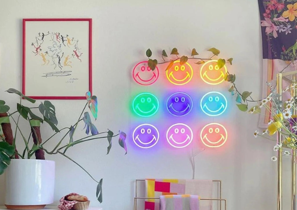 Smiley Emoji LED Neon Sign / Wall Decor Lighting – Peppery Home