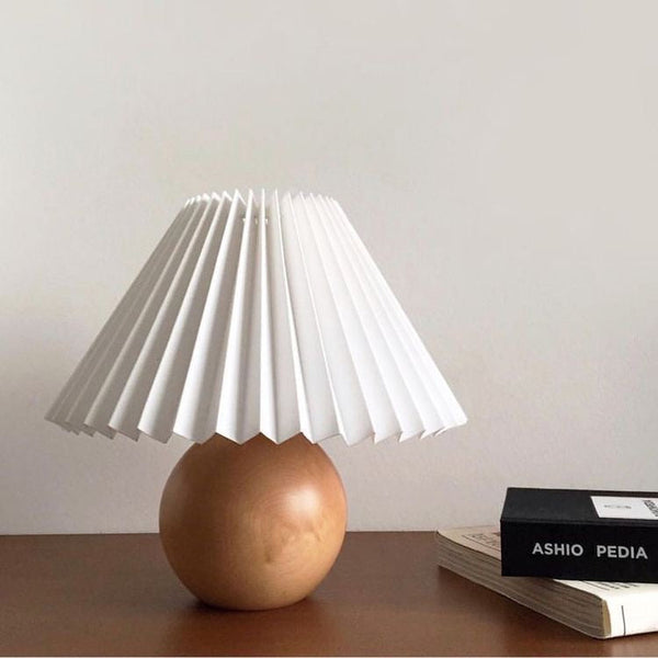 Wooden Pleated Lamp Shade Table Lamp