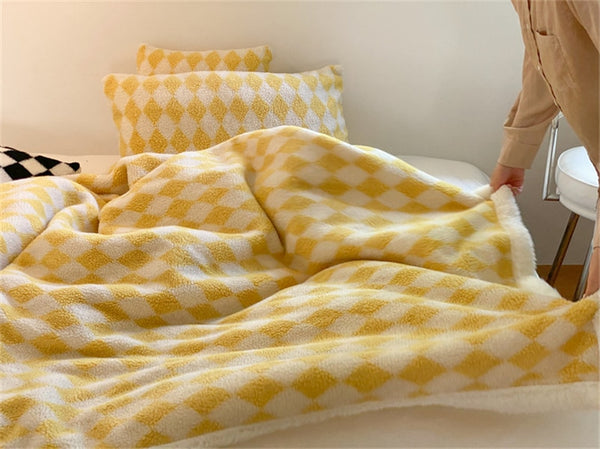 checkered checkerboard print plush fleece blanket throw checker pattern colorful sofa bedroom 